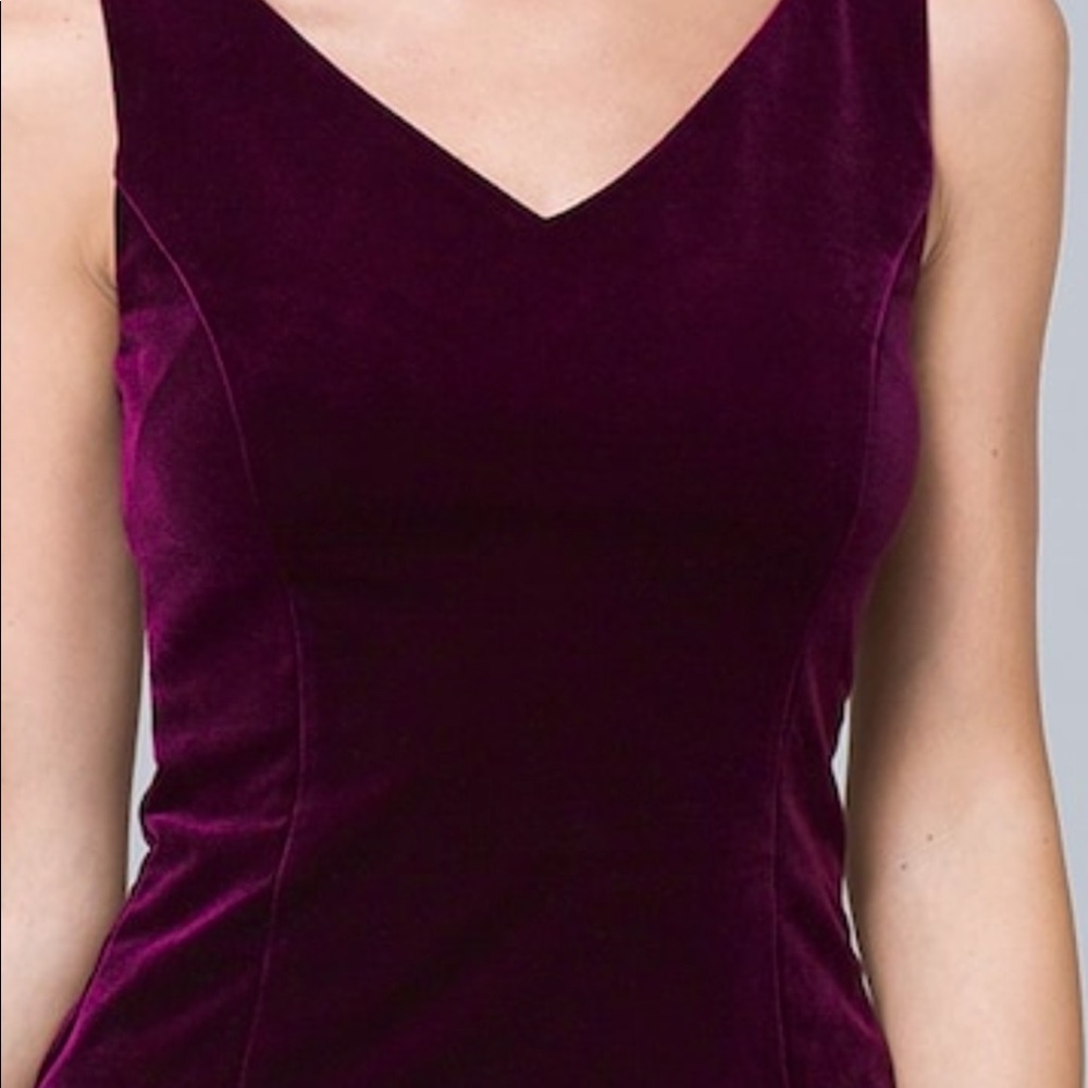 WHBM VELVET SHELL, Size 2 , V Neck, lined, Rich Plum